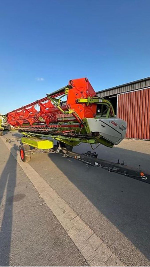 Claas Tucano 570