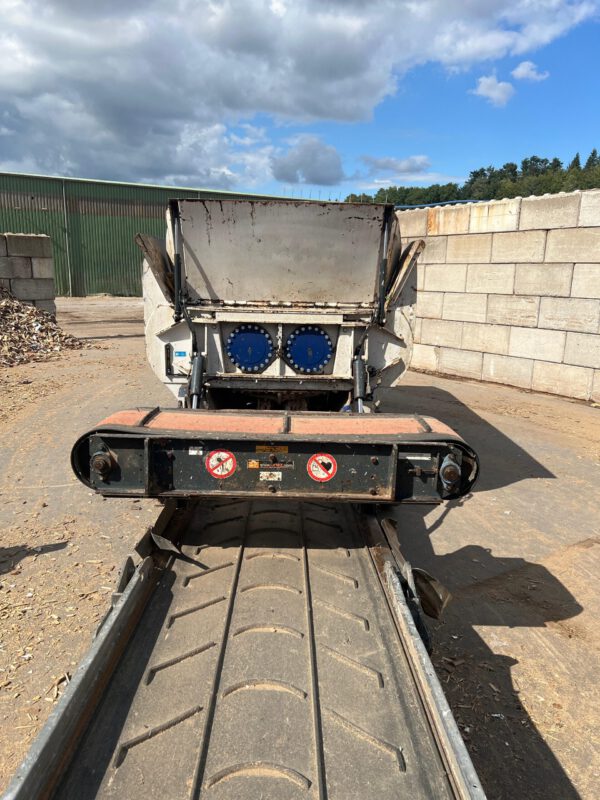 LindnerUrraco95IndustryShredder(23) Lindner Urraco 95