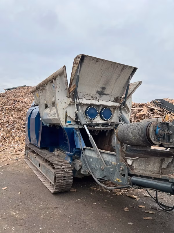 Lindner Urraco 75 DK4