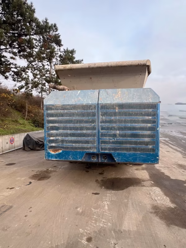 LindnerUrraco95DK(3) Lindner Urraco 95 DK