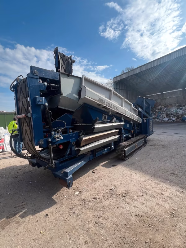 Backers 2HTA Sternsiebanlage / Lindner ZetaStar 75